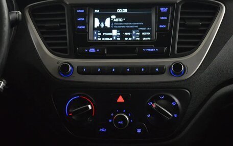 Hyundai Solaris II рестайлинг, 2017 год, 750 000 рублей, 7 фотография