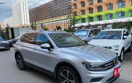 Volkswagen Tiguan II, 2019 год, 1 350 000 рублей, 4 фотография