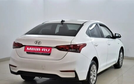 Hyundai Solaris II рестайлинг, 2017 год, 750 000 рублей, 4 фотография