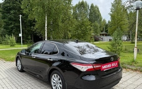 Toyota Camry, 2019 год, 3 200 000 рублей, 5 фотография