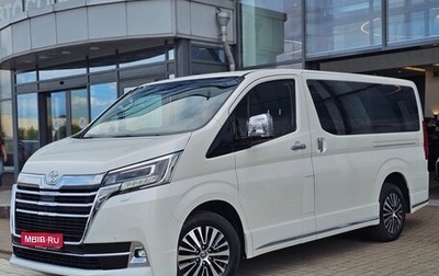 Toyota Granvia, 2022 год, 8 900 000 рублей, 1 фотография