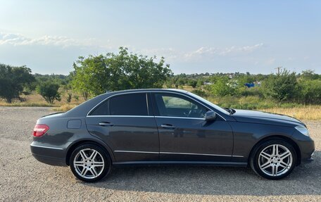 Mercedes-Benz E-Класс, 2011 год, 1 400 000 рублей, 11 фотография