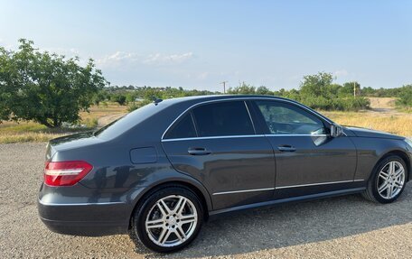Mercedes-Benz E-Класс, 2011 год, 1 400 000 рублей, 10 фотография