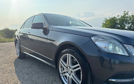 Mercedes-Benz E-Класс, 2011 год, 1 400 000 рублей, 19 фотография
