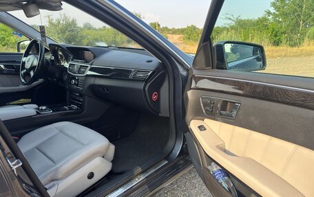 Mercedes-Benz E-Класс, 2011 год, 1 400 000 рублей, 20 фотография