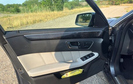 Mercedes-Benz E-Класс, 2011 год, 1 400 000 рублей, 28 фотография