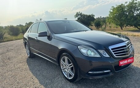 Mercedes-Benz E-Класс, 2011 год, 1 400 000 рублей, 13 фотография