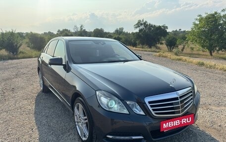 Mercedes-Benz E-Класс, 2011 год, 1 400 000 рублей, 14 фотография
