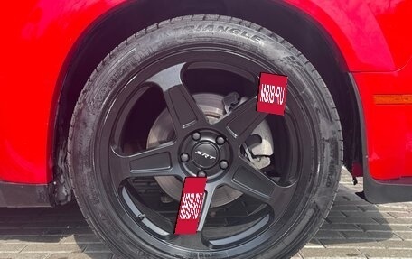 Dodge Challenger III рестайлинг 2, 2018 год, 3 600 000 рублей, 8 фотография