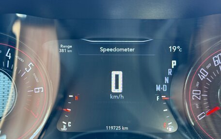 Dodge Challenger III рестайлинг 2, 2018 год, 3 600 000 рублей, 10 фотография