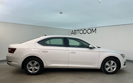 Skoda Superb III рестайлинг, 2021 год, 2 350 000 рублей, 6 фотография