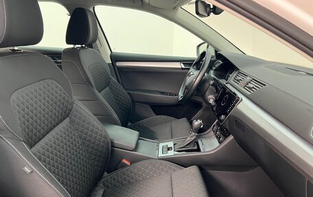 Skoda Superb III рестайлинг, 2021 год, 2 350 000 рублей, 15 фотография