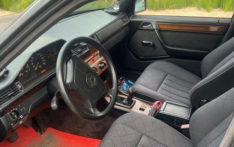 Mercedes-Benz E-Класс, 1995 год, 150 000 рублей, 5 фотография