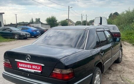 Mercedes-Benz E-Класс, 1995 год, 150 000 рублей, 4 фотография