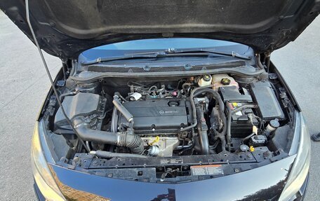 Opel Astra J, 2011 год, 700 000 рублей, 3 фотография