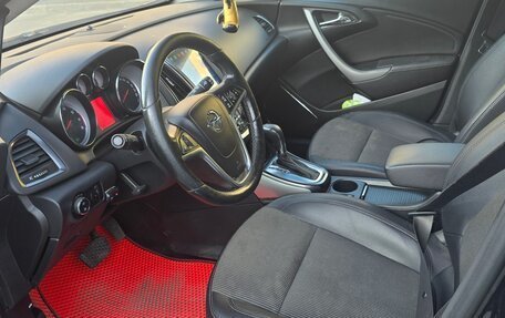 Opel Astra J, 2011 год, 700 000 рублей, 9 фотография