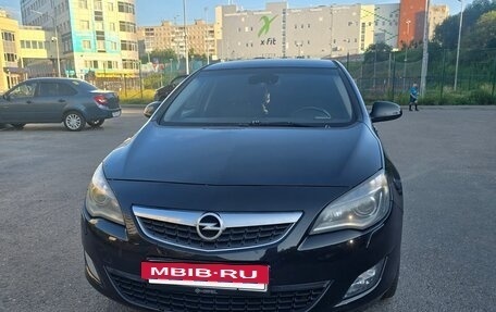 Opel Astra J, 2011 год, 700 000 рублей, 15 фотография
