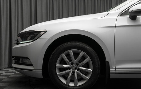 Volkswagen Passat B8 рестайлинг, 2017 год, 2 430 000 рублей, 23 фотография