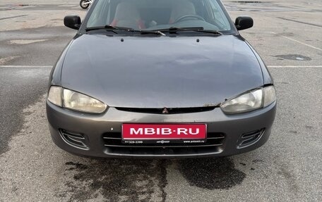 Mitsubishi Colt VI рестайлинг, 1996 год, 180 000 рублей, 1 фотография