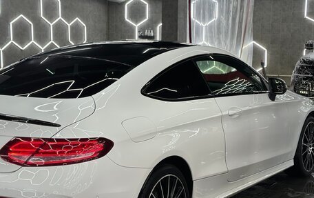 Mercedes-Benz C-Класс, 2017 год, 3 000 000 рублей, 3 фотография