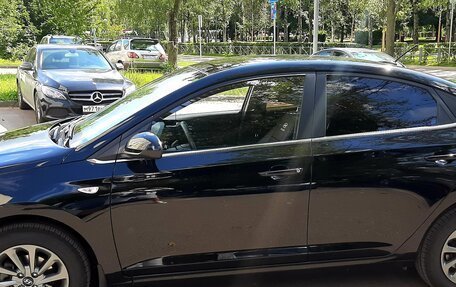 Hyundai Solaris II рестайлинг, 2021 год, 1 735 000 рублей, 5 фотография
