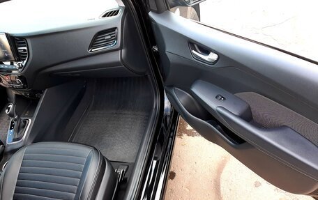 Hyundai Solaris II рестайлинг, 2021 год, 1 735 000 рублей, 23 фотография