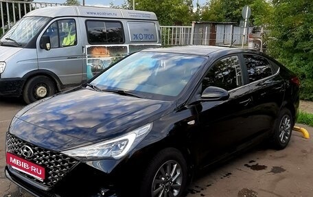 Hyundai Solaris II рестайлинг, 2021 год, 1 735 000 рублей, 15 фотография