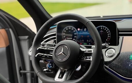 Mercedes-Benz E-Класс AMG, 2025 год, 15 000 000 рублей, 11 фотография