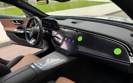 Mercedes-Benz E-Класс AMG, 2025 год, 15 000 000 рублей, 28 фотография