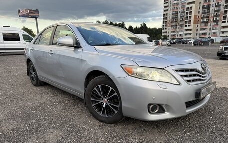 Toyota Camry, 2010 год, 1 300 000 рублей, 2 фотография