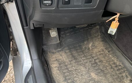 Toyota Camry, 2010 год, 1 300 000 рублей, 14 фотография