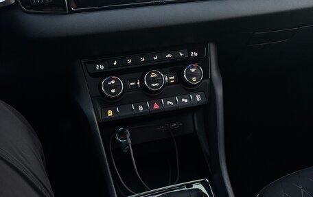 Skoda Karoq I, 2020 год, 2 200 000 рублей, 8 фотография