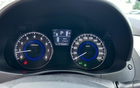 Hyundai Solaris II рестайлинг, 2012 год, 750 000 рублей, 11 фотография