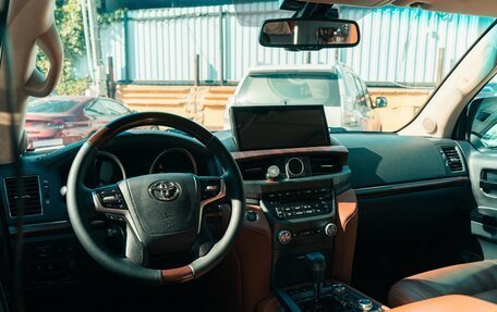 Toyota Land Cruiser 200, 2014 год, 4 700 000 рублей, 8 фотография