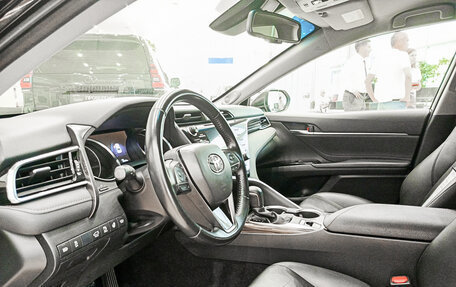 Toyota Camry, 2019 год, 2 288 000 рублей, 20 фотография