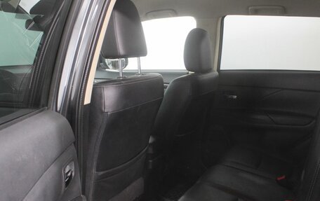 Mitsubishi Outlander III рестайлинг 3, 2016 год, 1 424 000 рублей, 19 фотография