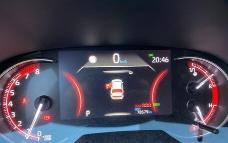 Toyota RAV4, 2021 год, 3 600 000 рублей, 5 фотография