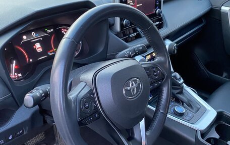 Toyota RAV4, 2021 год, 3 600 000 рублей, 14 фотография