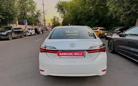 Toyota Corolla, 2018 год, 1 999 999 рублей, 6 фотография
