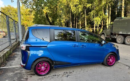Toyota Sienta II, 2017 год, 1 690 000 рублей, 6 фотография