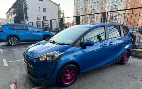 Toyota Sienta II, 2017 год, 1 690 000 рублей, 3 фотография
