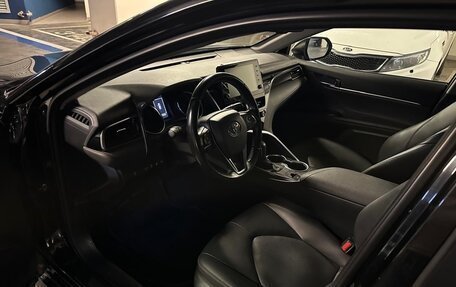 Toyota Camry, 2021 год, 3 500 000 рублей, 4 фотография
