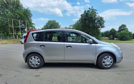 Nissan Note II рестайлинг, 2005 год, 650 000 рублей, 6 фотография