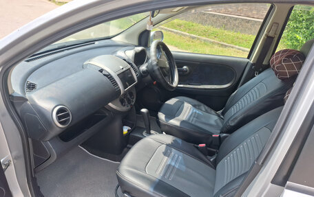 Nissan Note II рестайлинг, 2005 год, 650 000 рублей, 12 фотография