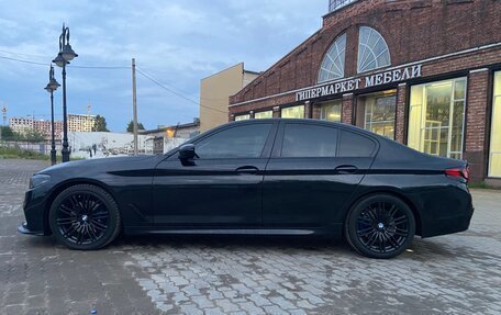 BMW 5 серия, 2018 год, 4 730 000 рублей, 2 фотография