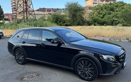 Mercedes-Benz E-Класс, 2017 год, 2 600 000 рублей, 1 фотография