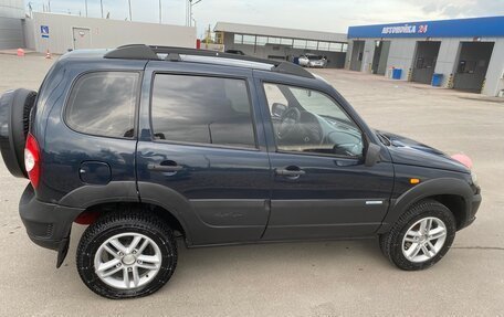 Chevrolet Niva I рестайлинг, 2010 год, 440 000 рублей, 4 фотография