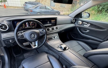 Mercedes-Benz E-Класс, 2017 год, 2 600 000 рублей, 7 фотография