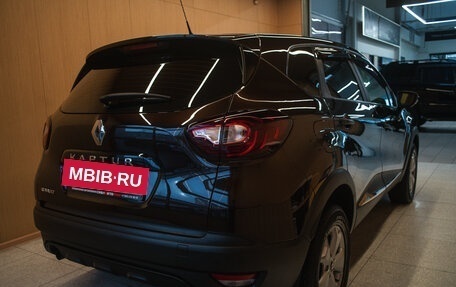 Renault Kaptur I рестайлинг, 2018 год, 1 260 000 рублей, 5 фотография