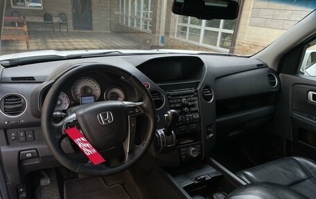 Honda Pilot III рестайлинг, 2011 год, 2 250 000 рублей, 15 фотография